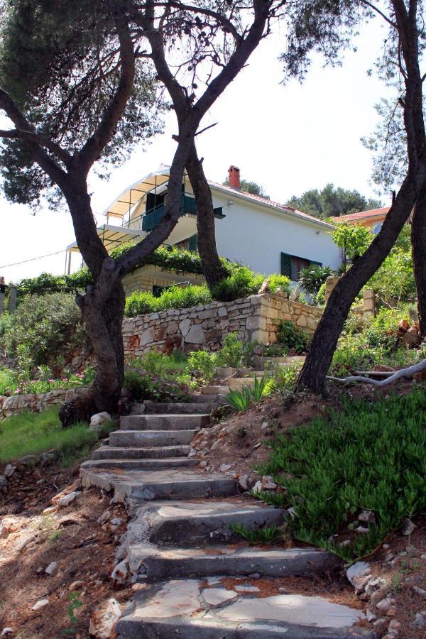Apartments By The Sea Basina, Hvar - 542 Vrbanj Dış mekan fotoğraf