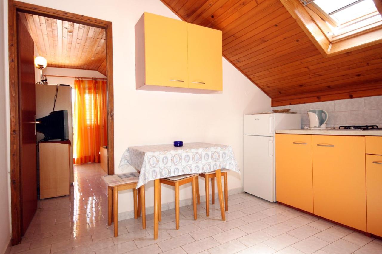 Apartments By The Sea Basina, Hvar - 542 Vrbanj Dış mekan fotoğraf